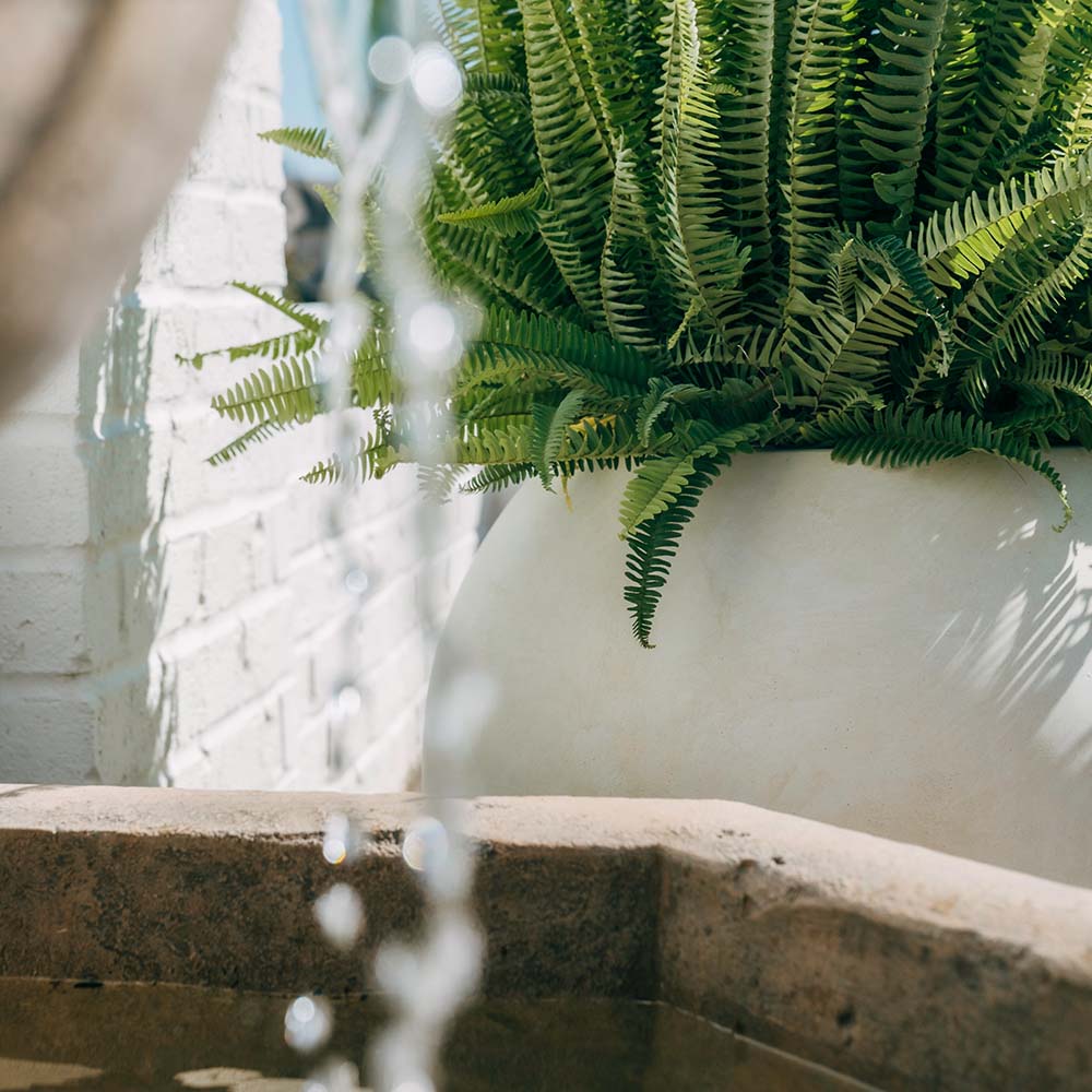 Onyx Sphere Planters | Satin Ivory / 16" Diameter