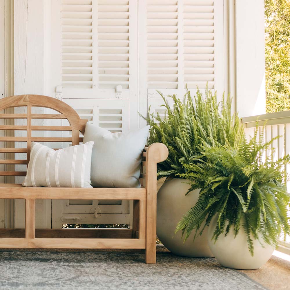 Onyx Sphere Planters | Satin Ivory / 16" Diameter