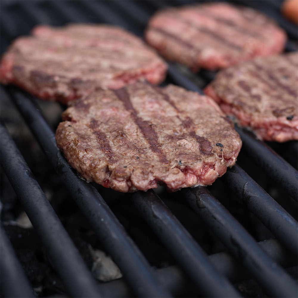 942 Square Inch Park Style Charcoal Grill