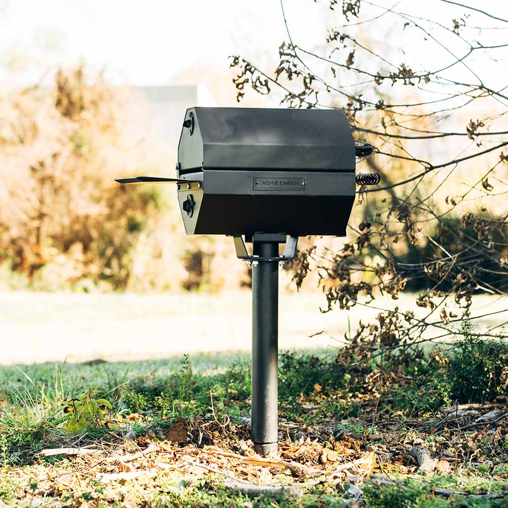 260 Sq. In. Covered Park-Style Grill - view 2