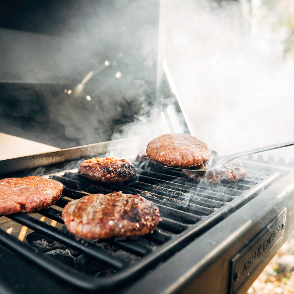 260 Sq. In. Covered Park-Style Grill