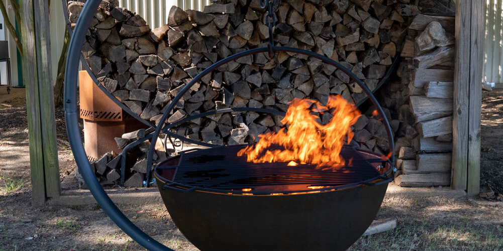 Choosing the Perfect Fire Pit for Your Outdoor Space