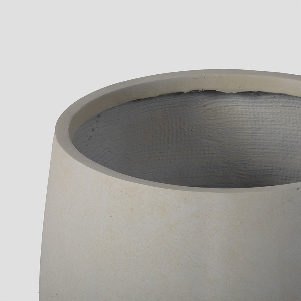 Onyx Hardy Planters | Satin Ivory / 17in