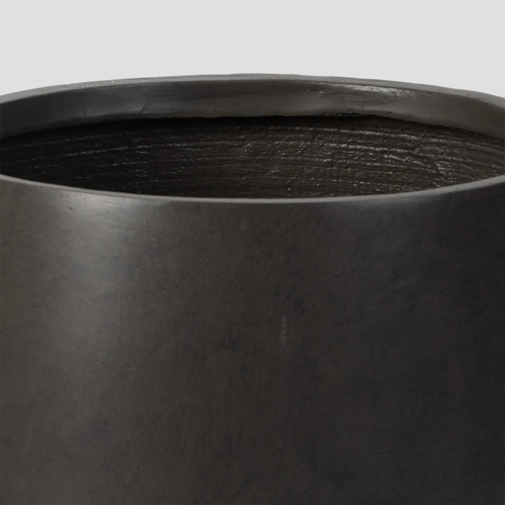 Onyx Hardy Planters | Charcoal / 17in - view 13