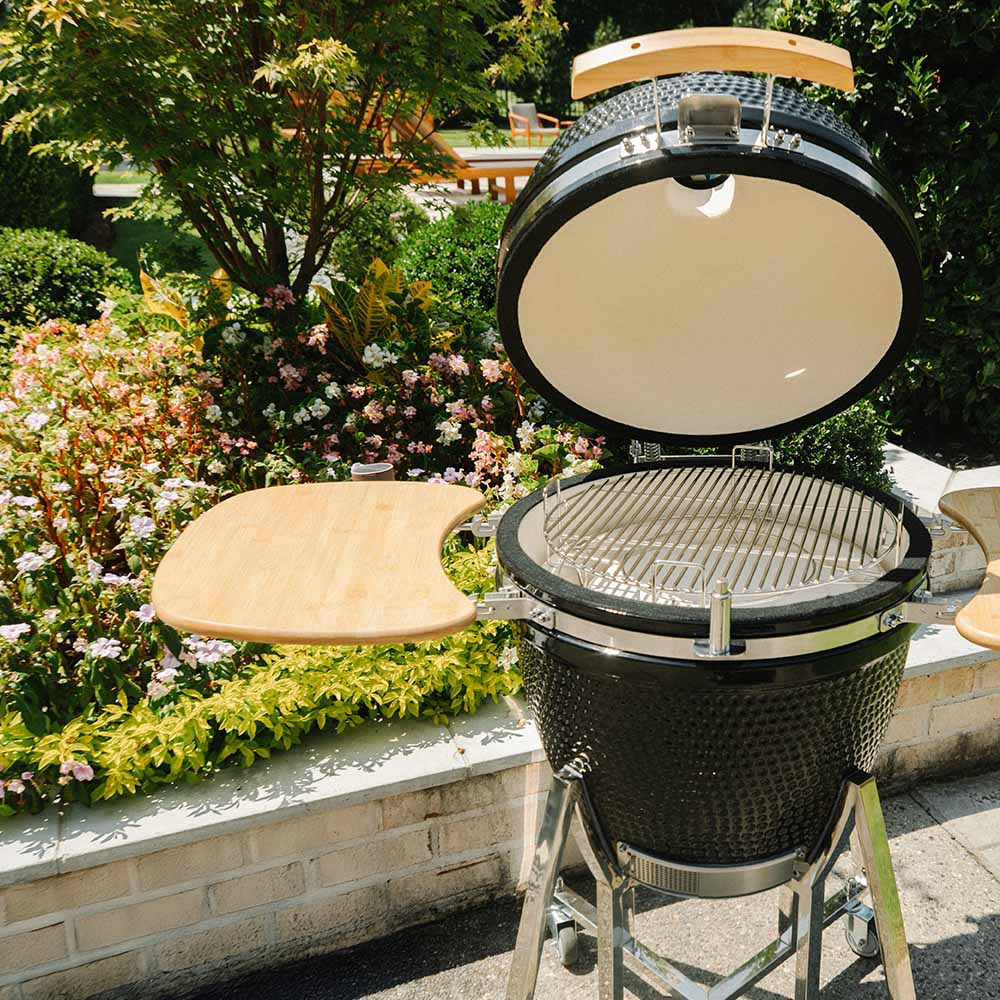 18" Kamado Grill With Base
