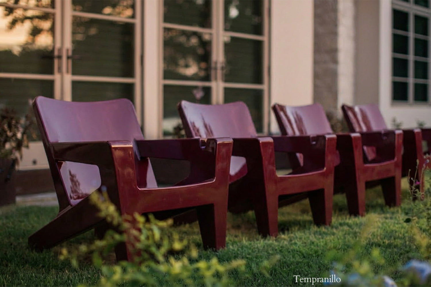 Tupelo Bask Lounge Chair | Heritage-Tempranillo