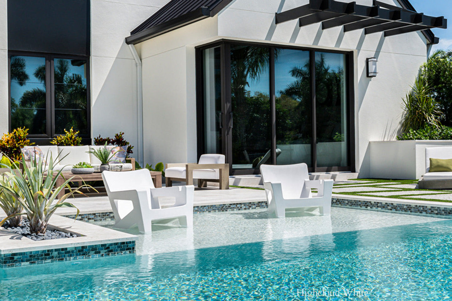 Tupelo Bask Lounge Chair | Highcloud White - view 7