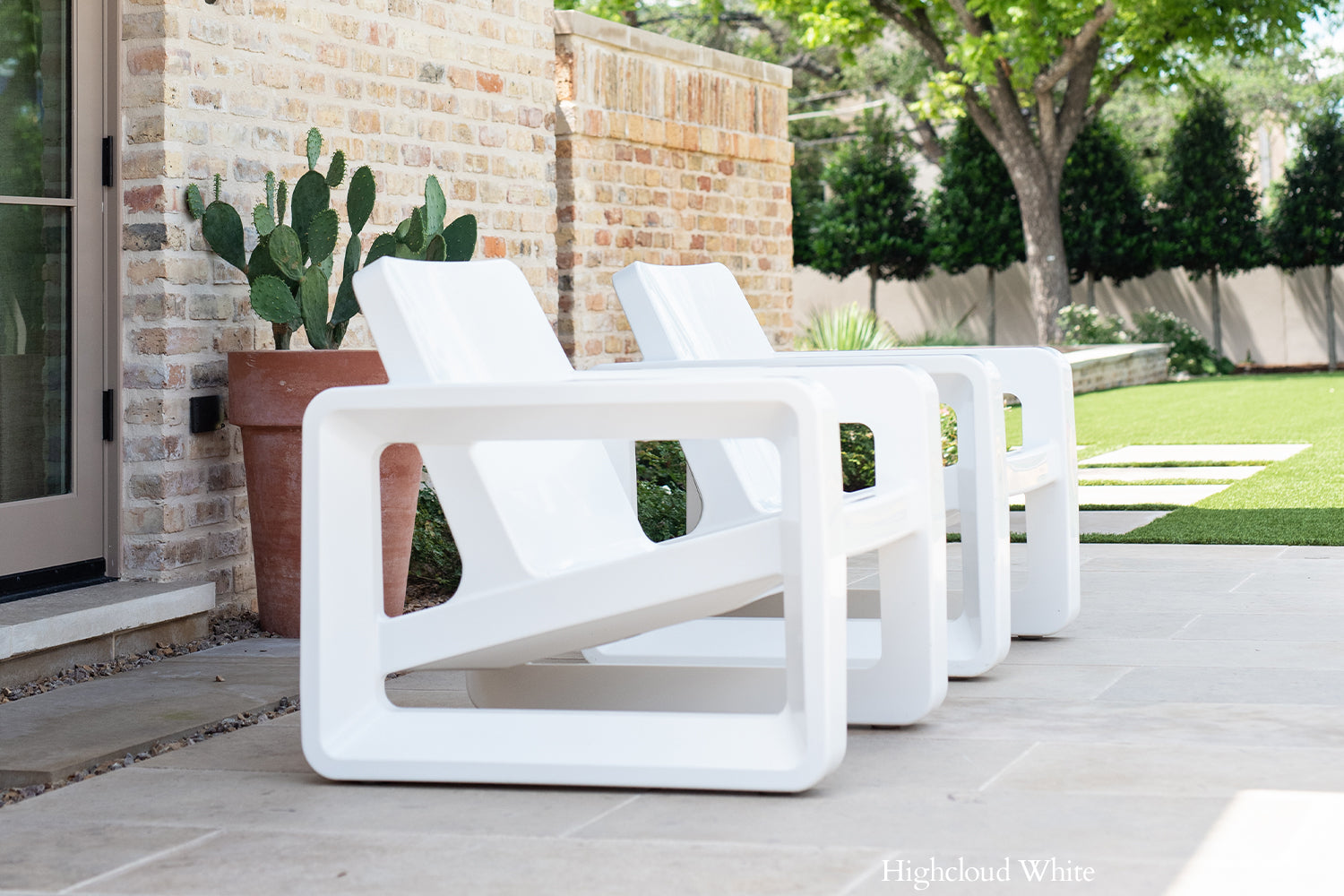 Tupelo Deck Lounge Chair | Highcloud White