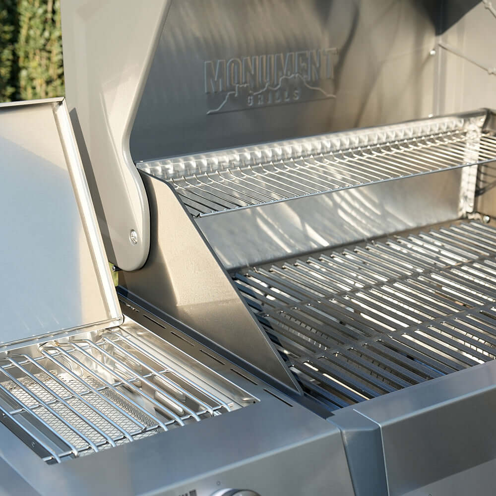 Monument Eminence 405 - Chic Clearview® Smart Stainless Gas Grill | Eminence 405 & Grill Cover - view 23