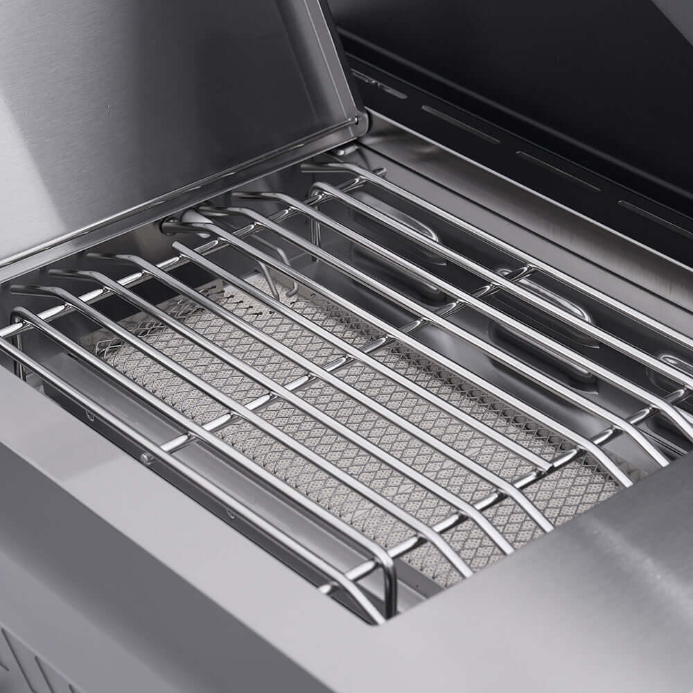Monument Eminence 405 - Chic Clearview® Smart Stainless Gas Grill | Eminence 405 & Cast Iron Cooking Plate & Smoker Box - view 44