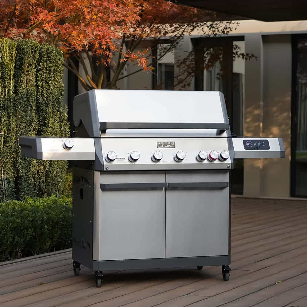 Monument Eminence 605 - Master Power Stainless Natural/Propane Gas Grill | Eminence 605 (Include Free Rotisserie) & Cover