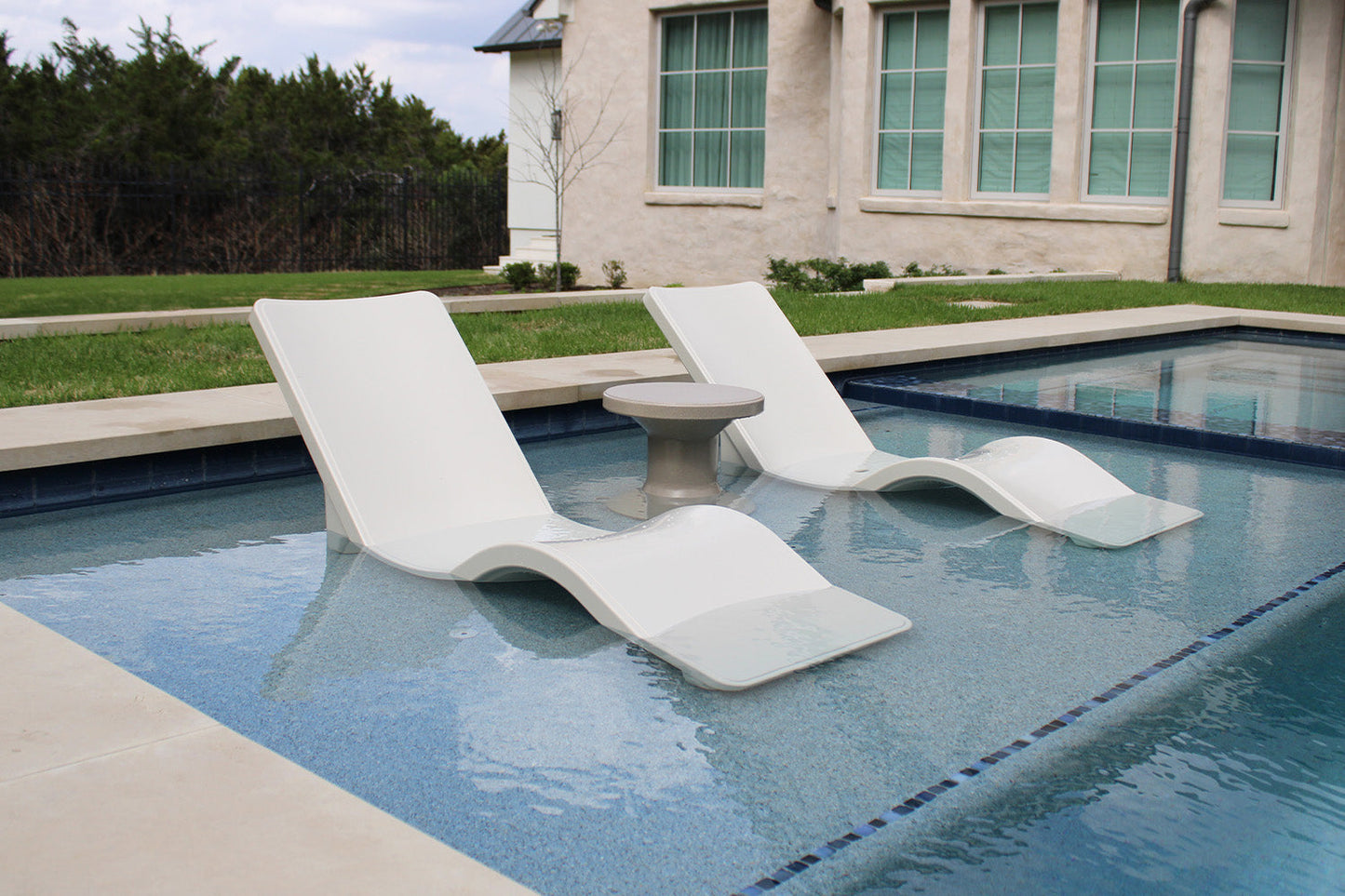 Tupelo Line Chaise Lounge | Ivory - view 13