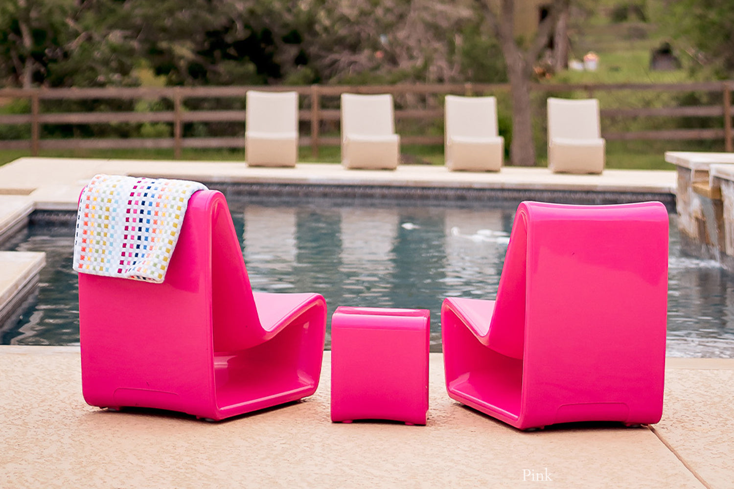 Tupelo Loop Table | Pink