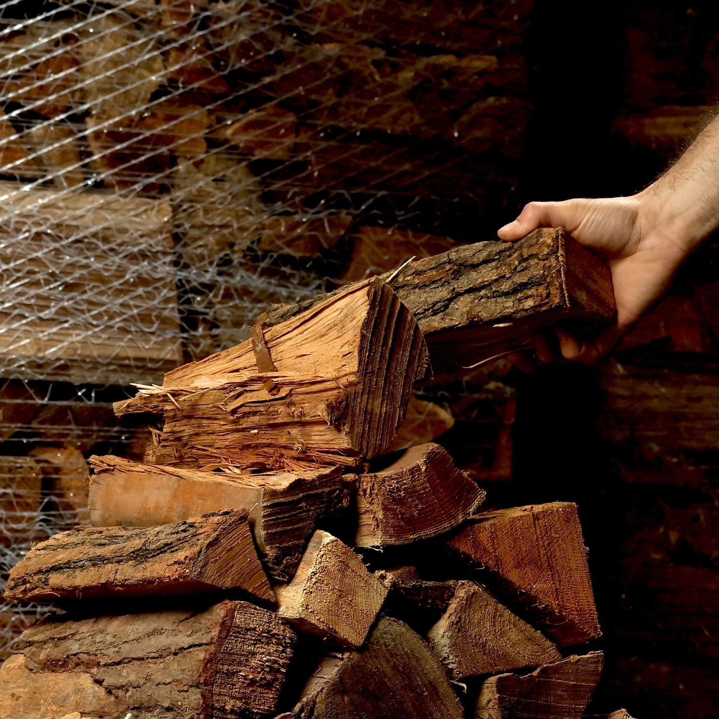 Woodbourne SPLITS™ – Boxed Kiln Dried Firewood | 12"/Mixed Hardwood - view 20