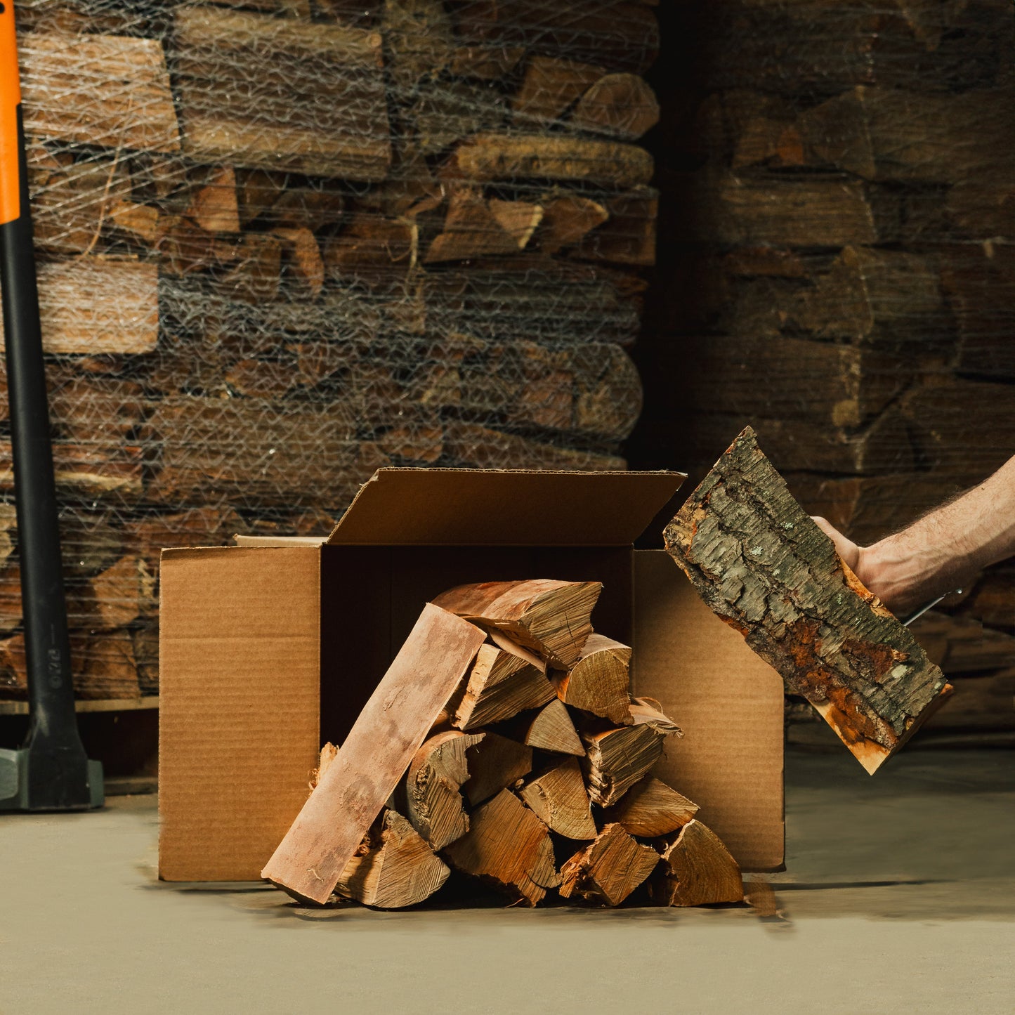 Woodbourne SPLITS™ – Boxed Kiln Dried Firewood | 8"/Cherry - view 9